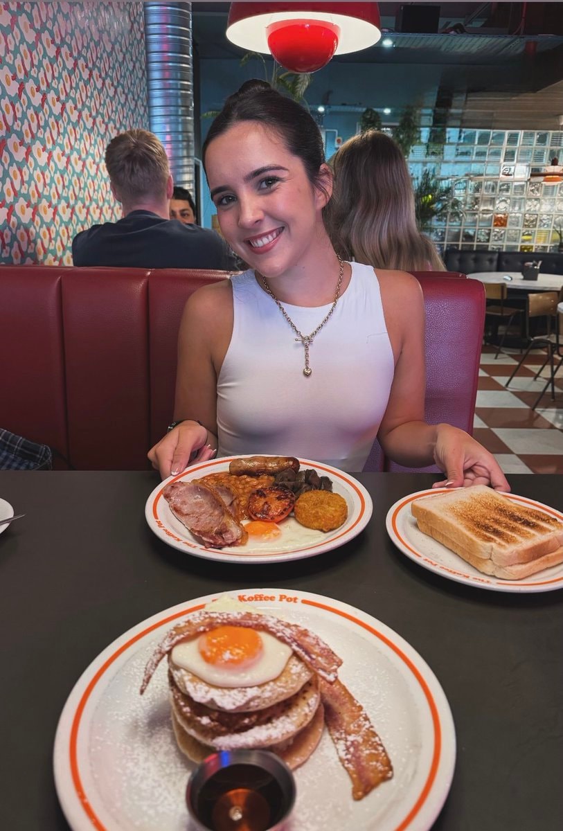 Elle Mulvaney stunning breakfast smile