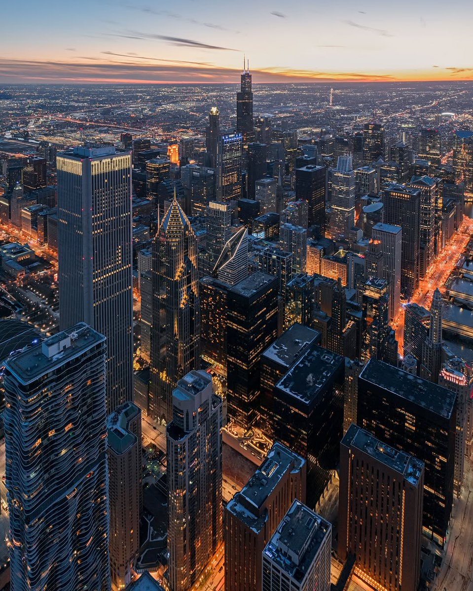 Chicago sunset waterfront (photo 3 of 3)