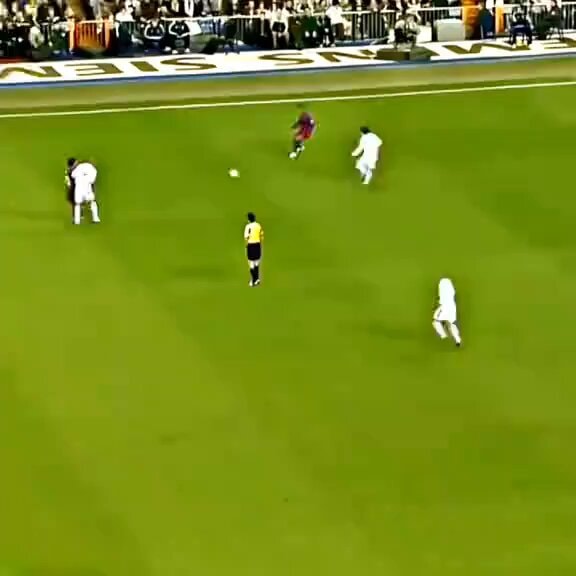 Ronaldinho legendary moment Ronaldinho legendary moment
