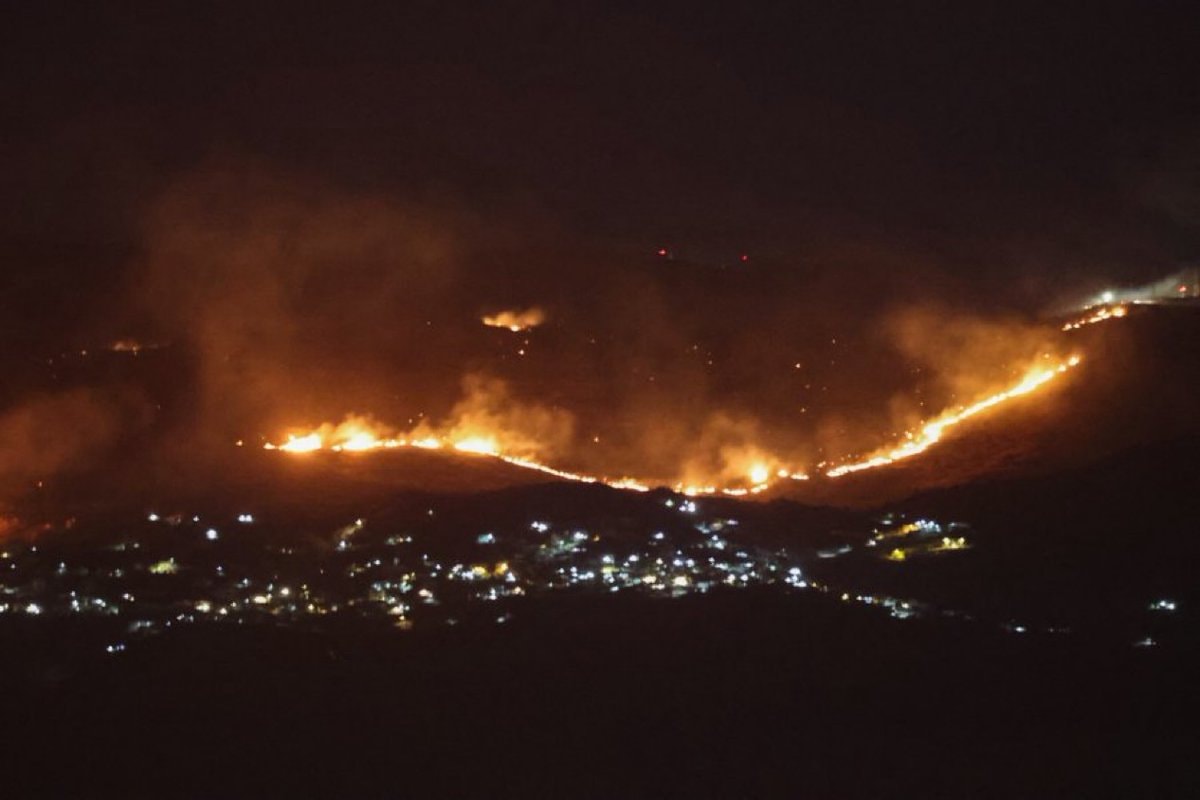 Kfarchouba wildfire at night