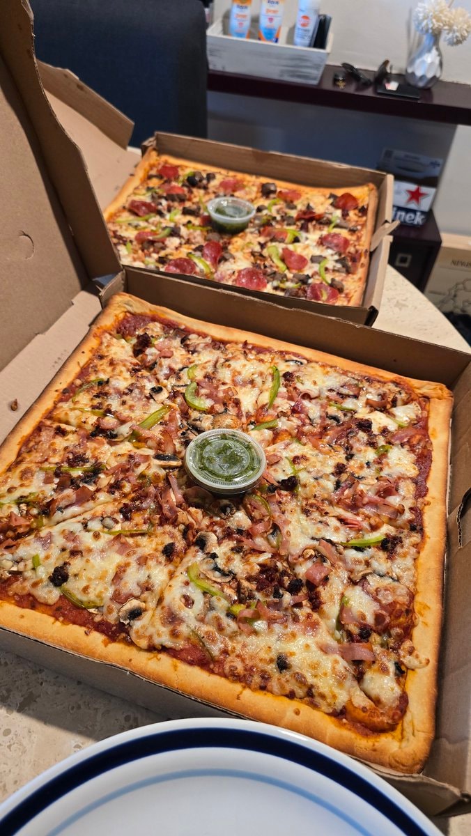 Airbnb compared to pizza