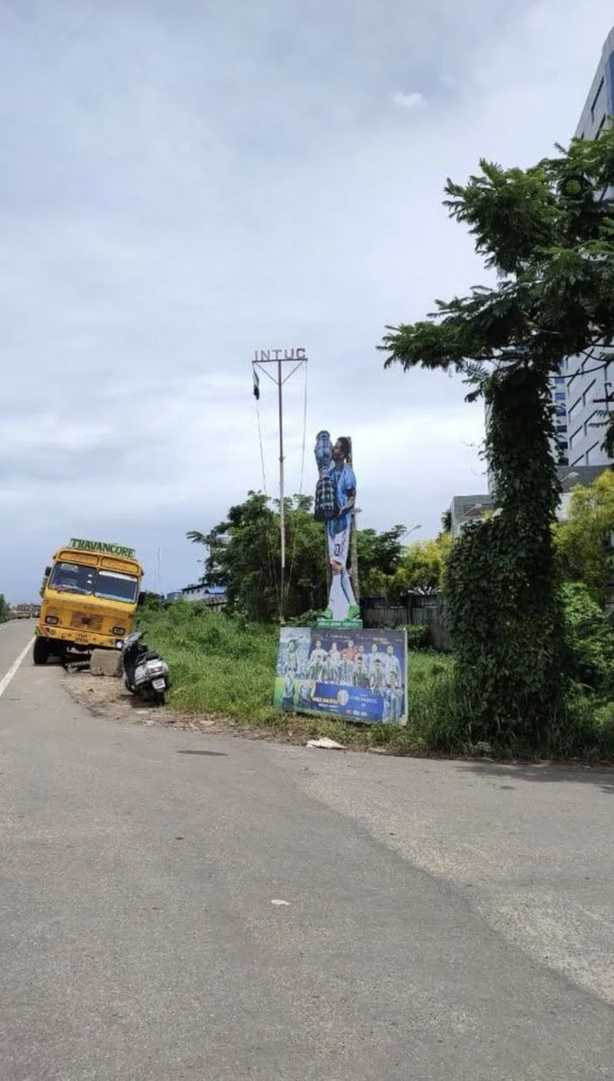 Lionel Messi huge cutout India (photo 2 of 2)