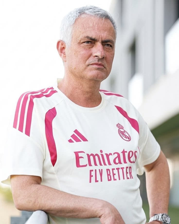 Jose Mourinho on Lionel Messi (photo 1 of 2)