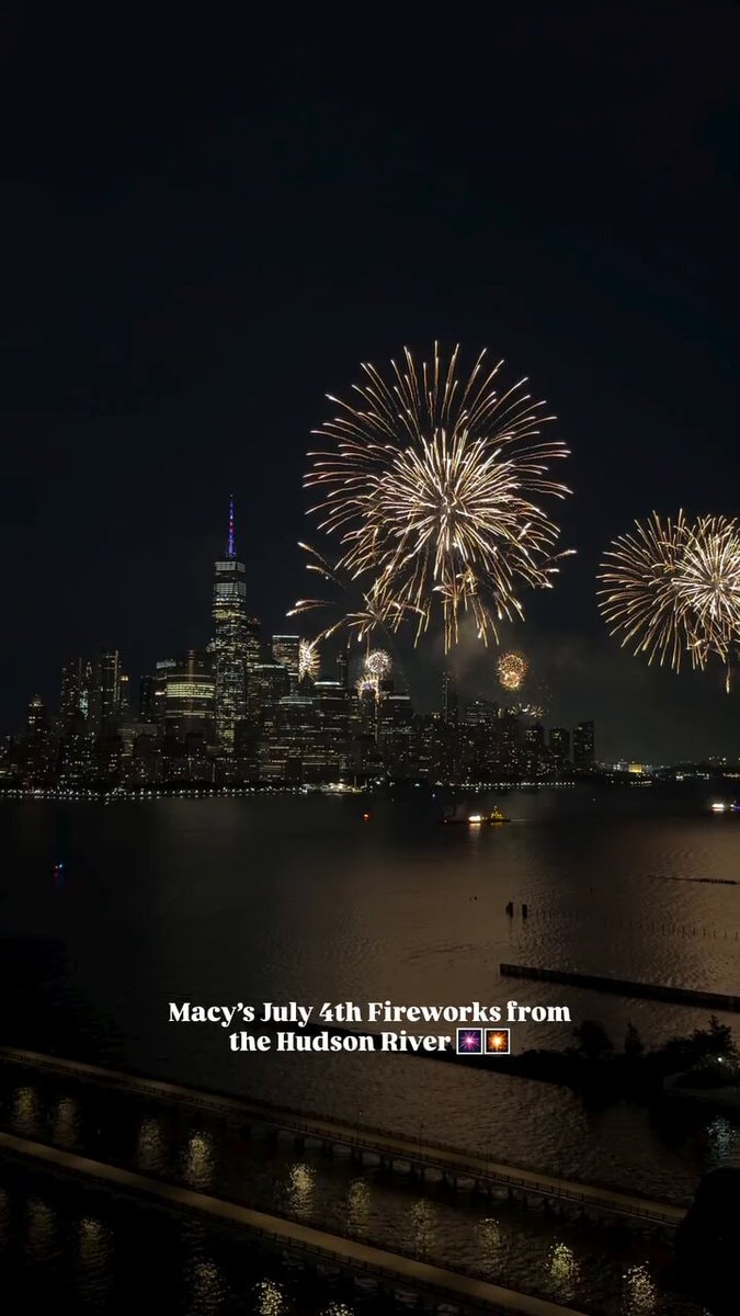 Macy's July 4th fireworks NYC