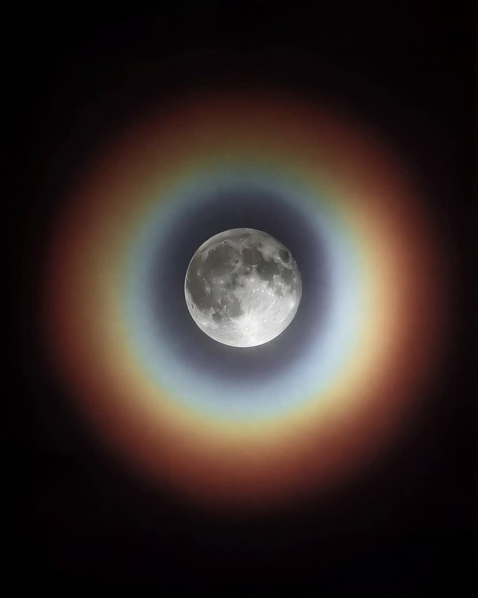 Lunar planet moon edit 🌙 (photo 2 of 2)