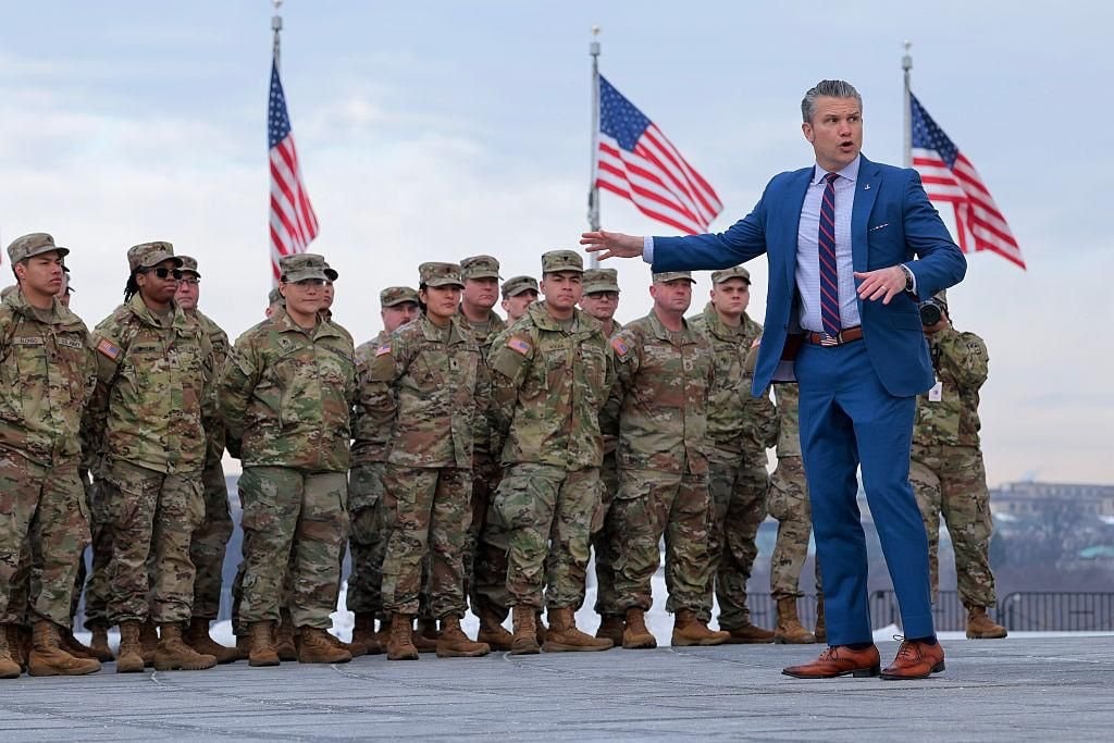 Pete Hegseth addresses uniformed soldiers Pete Hegseth addresses uniformed soldiers