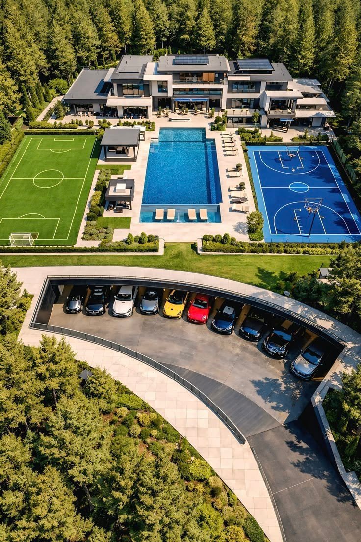 Future billionaire mansion