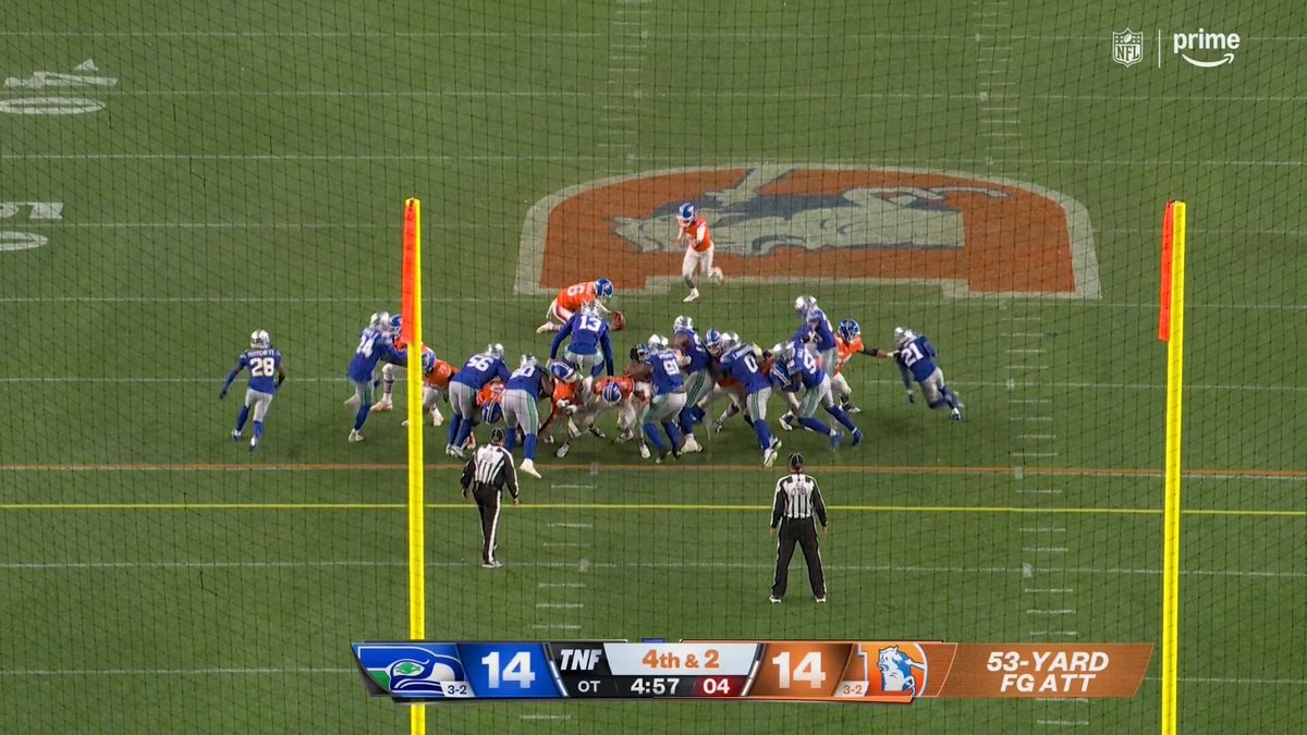 Broncos beat Seahawks 17-14