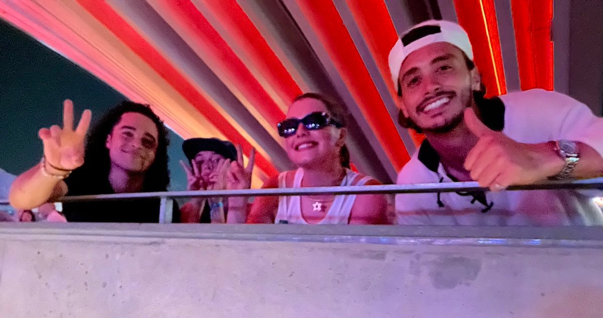 Jalen India Ella Antonio The Beaches concert