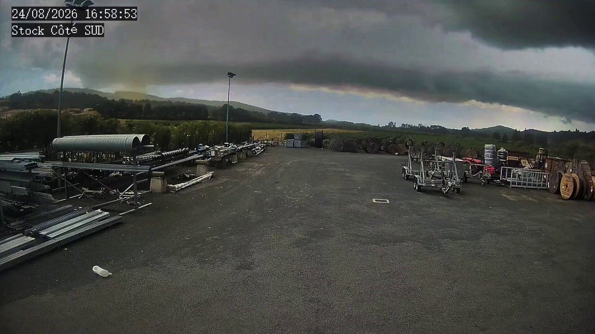 EF3 tornado Pomas France