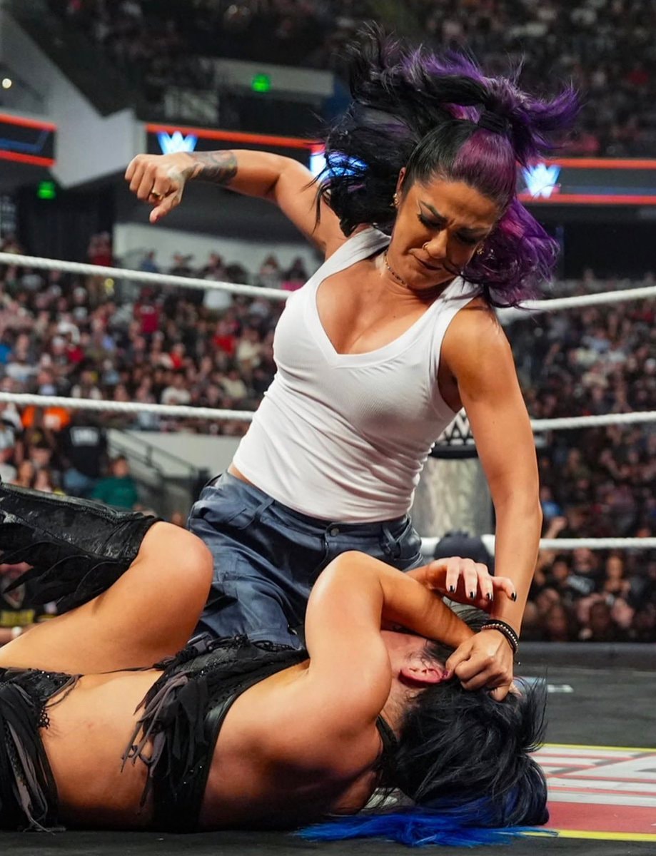 Bayley WWE contract rumor denied PWInsider