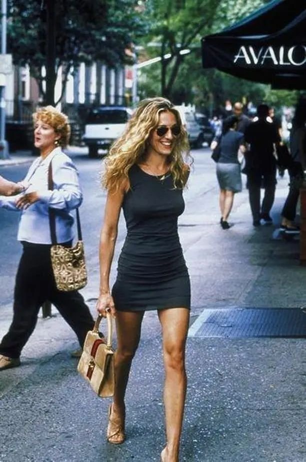 Carrie Bradshaw (photo 2 of 4)