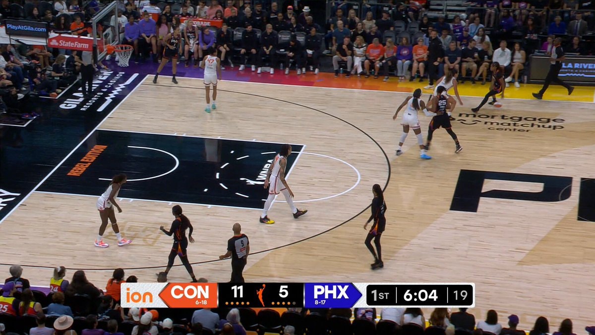Alyssa Thomas spin move
