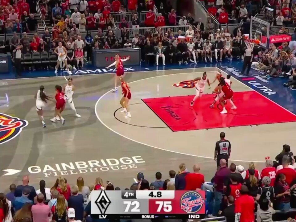 Chelsea Gray historic buzzer-beaters