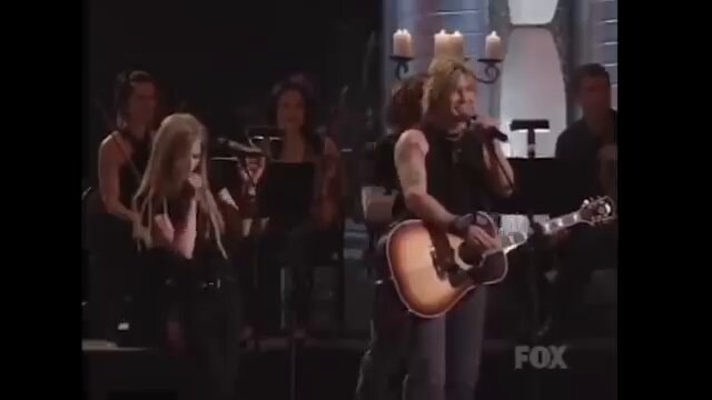 Johnny and Avril Lavigne Iris live NYC