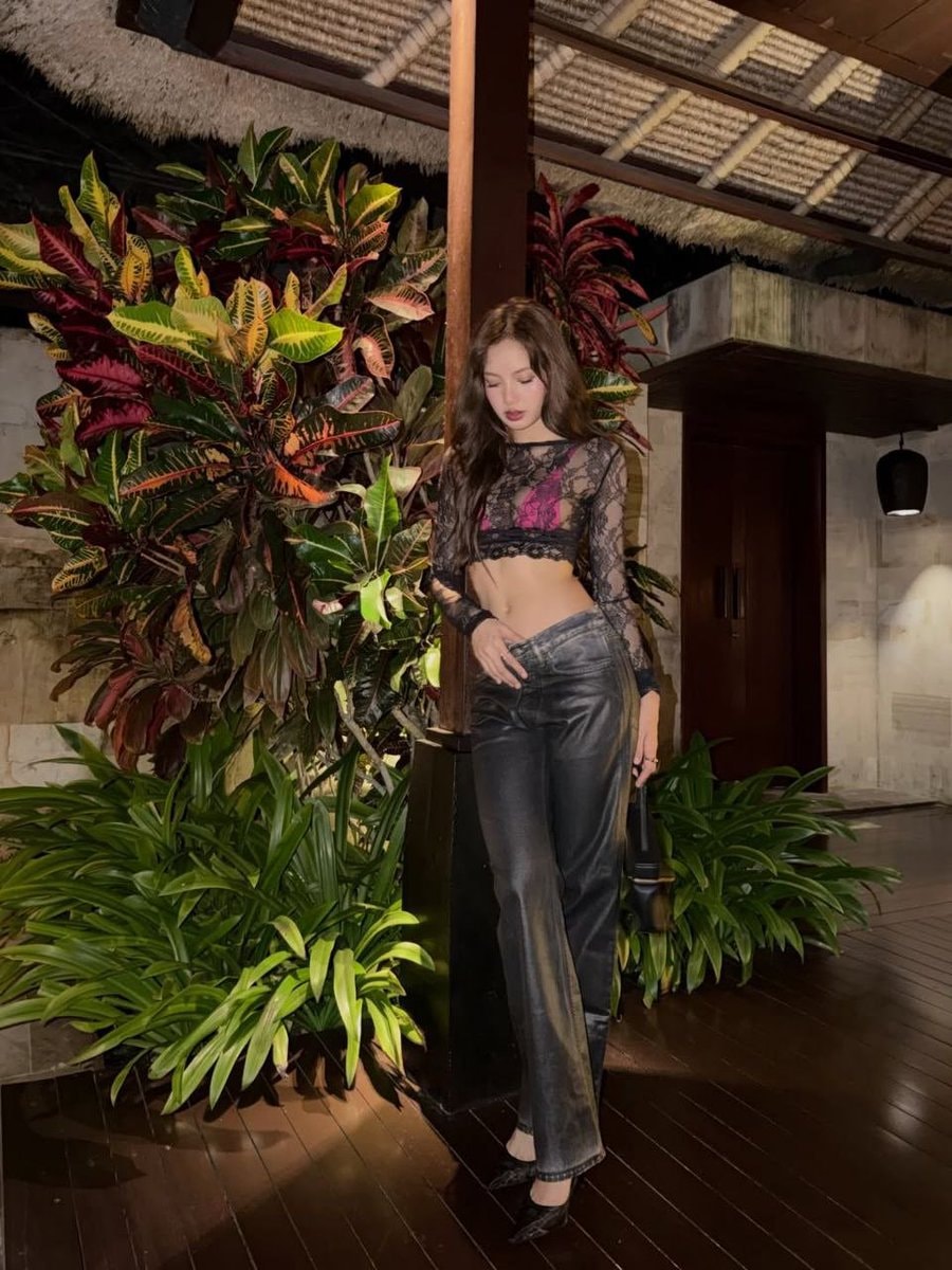 Photos of LISA's Instagram post about Bali (photo 2 of 2)
