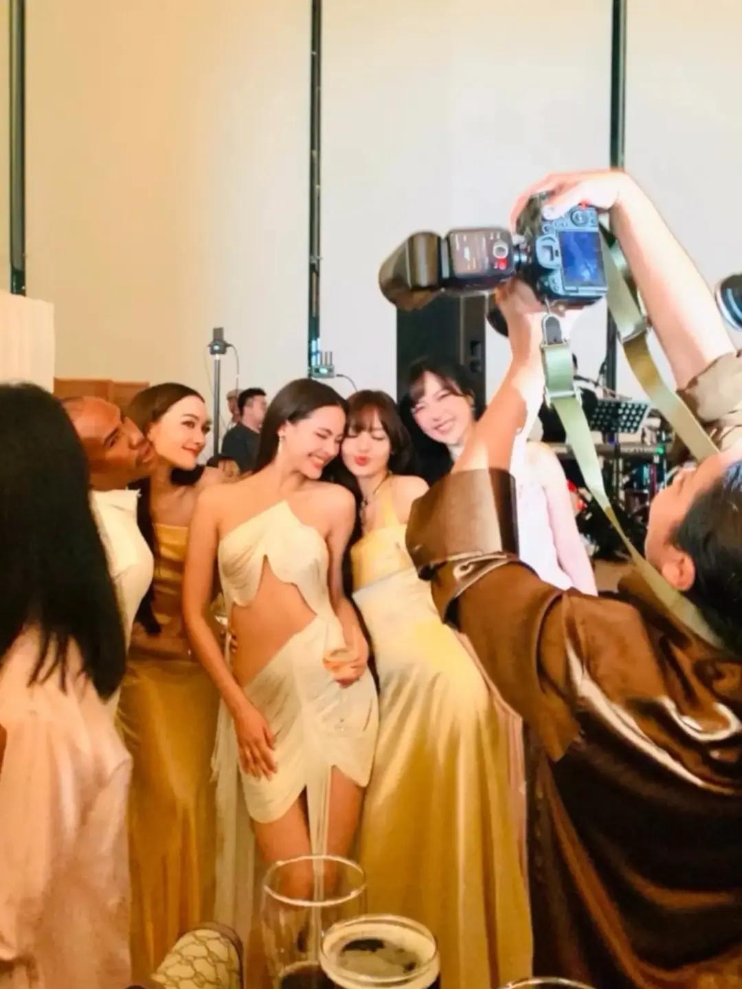 LISA Yaya Nadech wedding reception (photo 1 of 4)