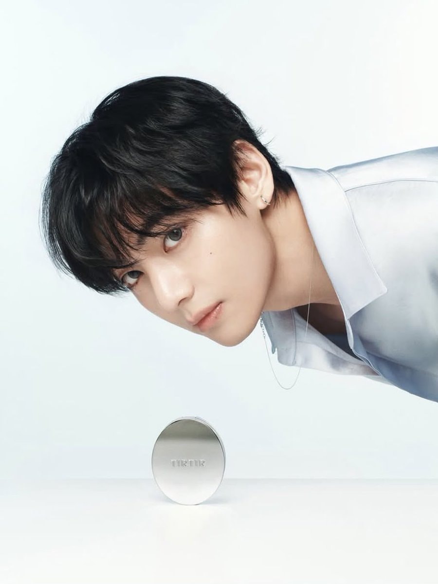 Taehyung TIRTIR visuals (photo 2 of 2)