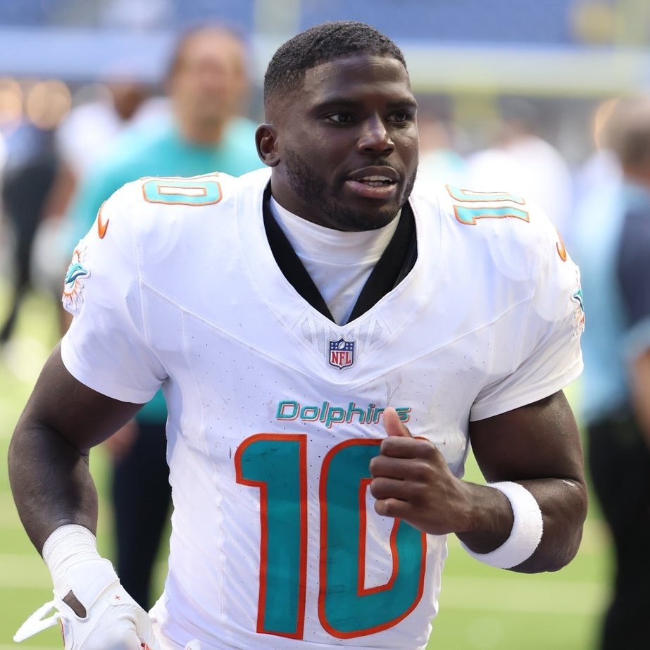 Tyreek Hill Dolphins contract news