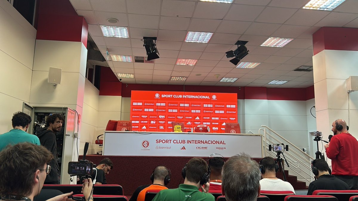 GreNal Copa do Brasil coverage (photo 2 of 4)