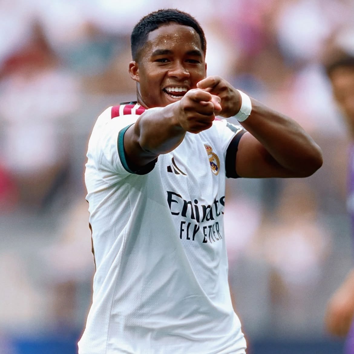 Endrick celebrates with Cristiano Ronaldo call