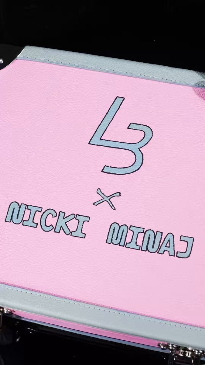 Nicki Minaj custom LB Jewellers necklace