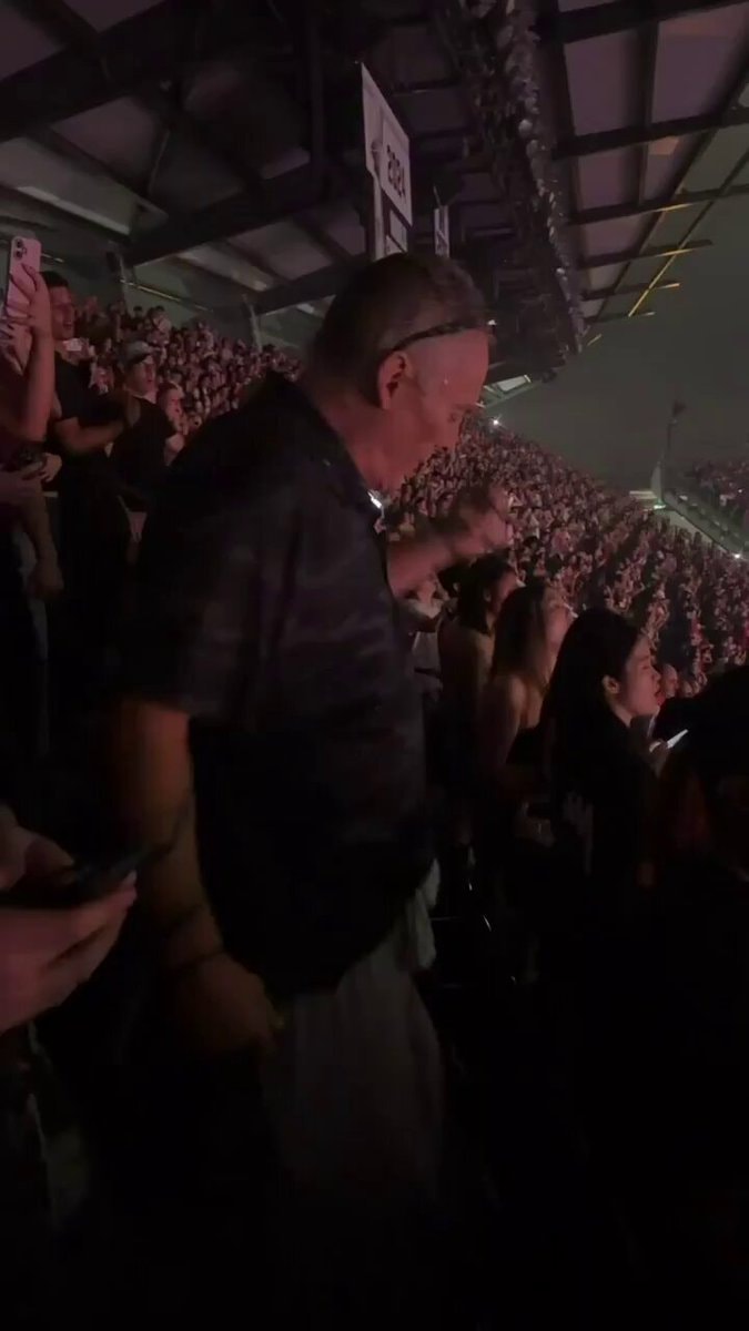 Bruno Mars concert moment