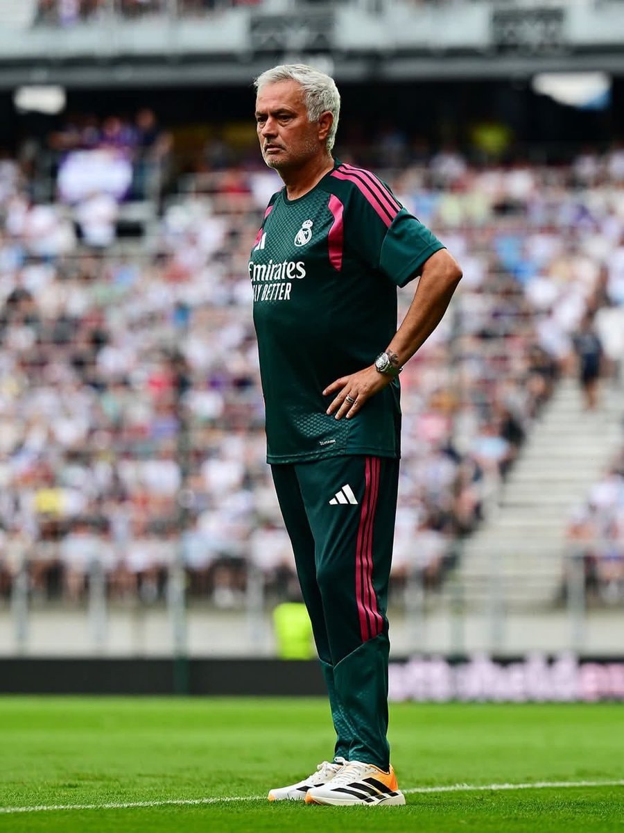 José Mourinho touchline plans