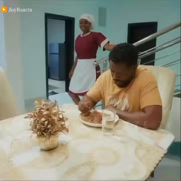 Love potion in boss's food backfires