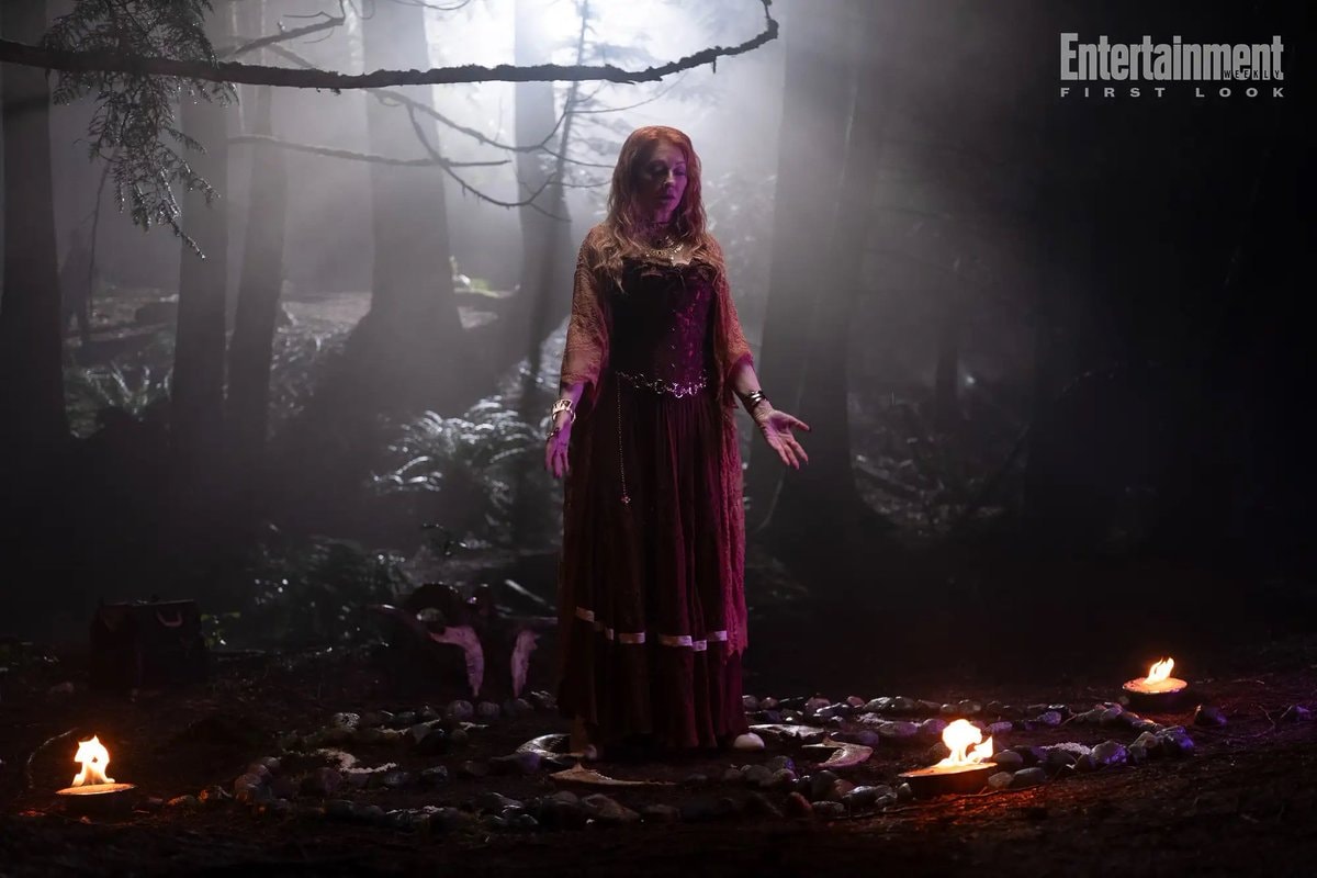 Cassandra Peterson Elvira Pumpkinhead 2 (photo 3 of 3)