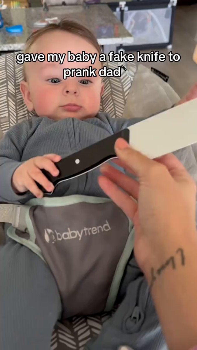 child fake knife prank