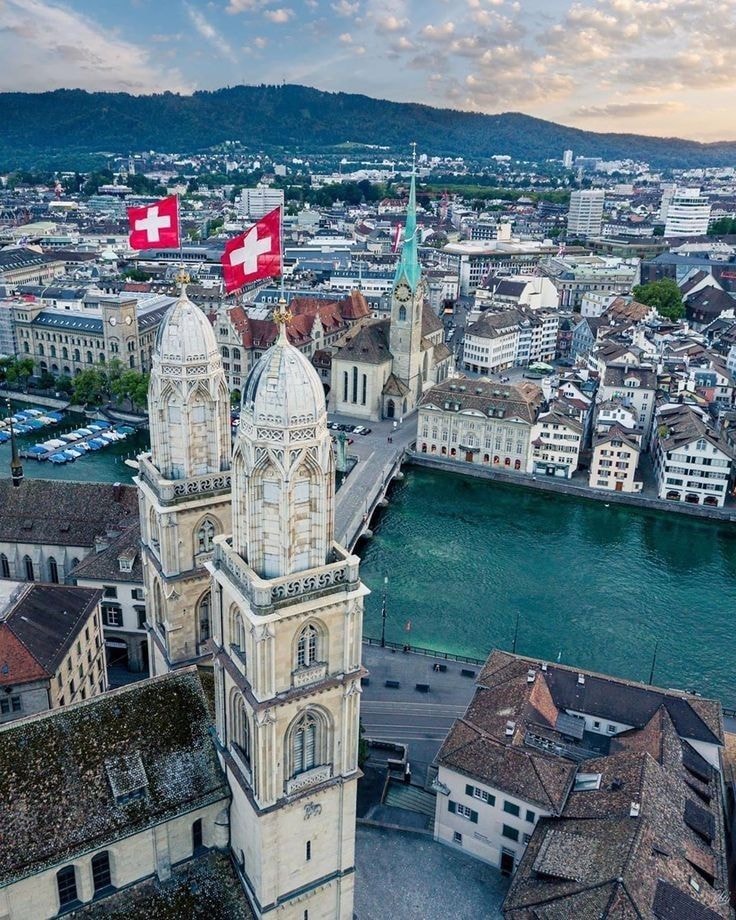 Switzerland Economic Stability 2000-2023 (photo 1 of 2)