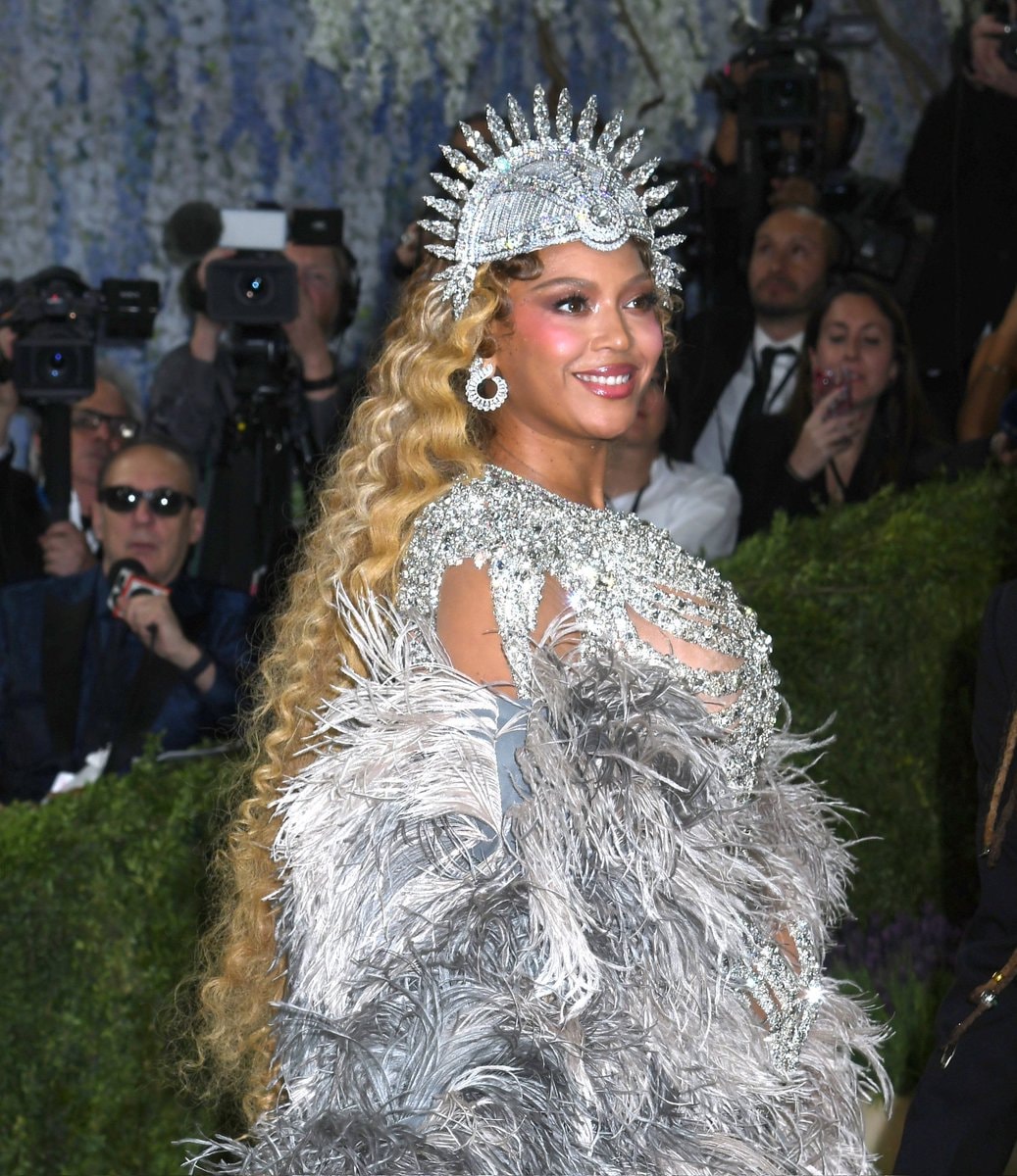Beyoncé Met Gala Headpiece Design (photo 2 of 2)