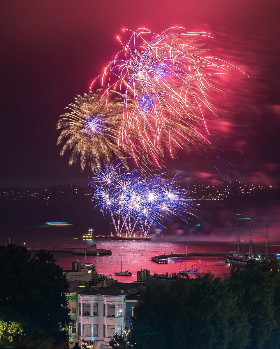 San Francisco 250th birthday fireworks (photo 2 of 4)