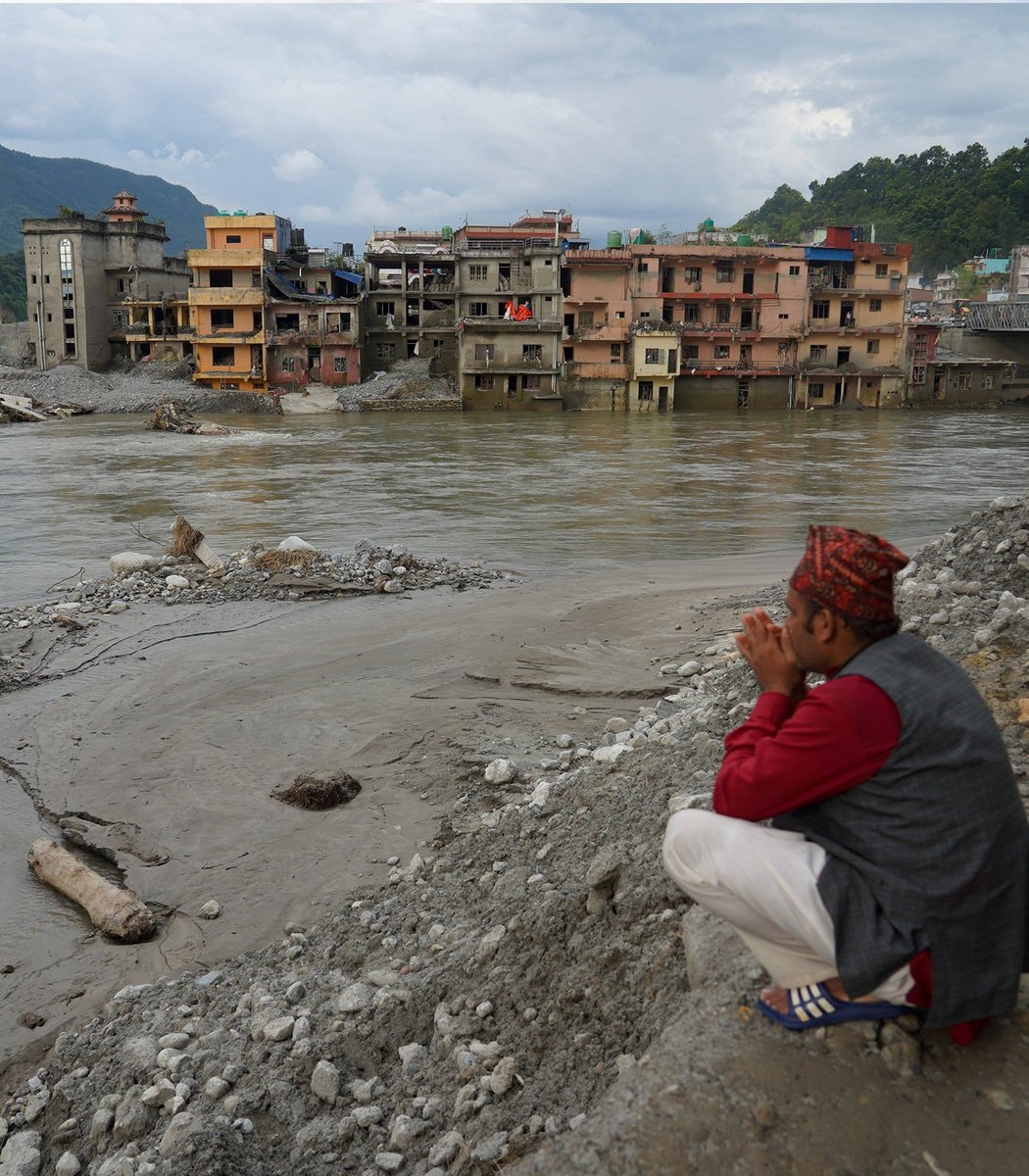 Nepal PM on climate crisis (photo 2 of 2) Nepal PM on climate crisis (photo 2 of 2)