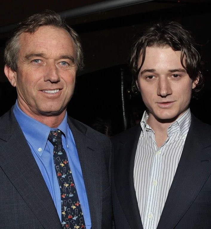 Robert F Kennedy Jr son Russia most-wanted (photo 2 of 2) Robert F Kennedy Jr son Russia most-wanted (photo 2 of 2)