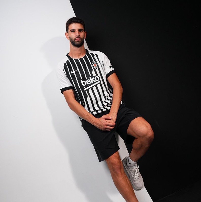 Ümit Akdağ offensive defender quote