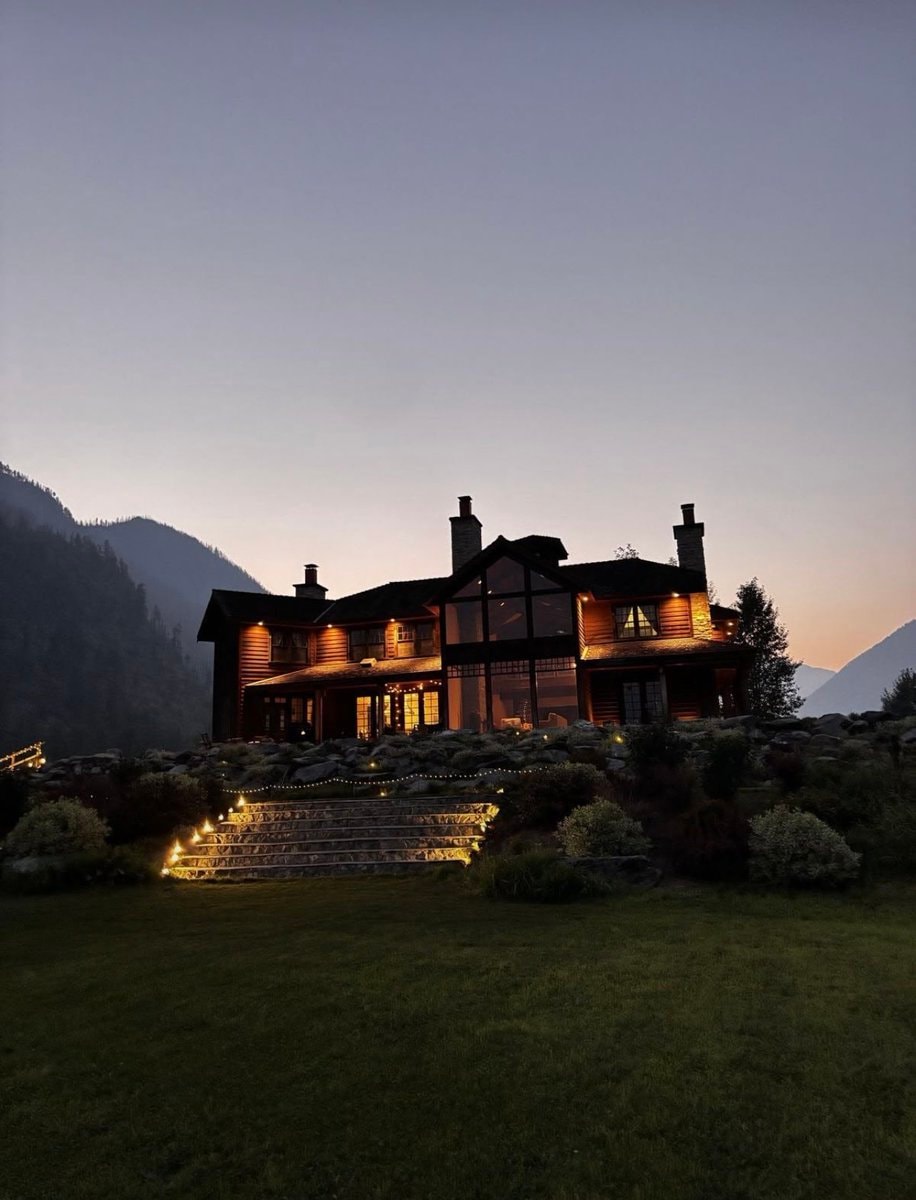 Luxury log cabin in the mountains