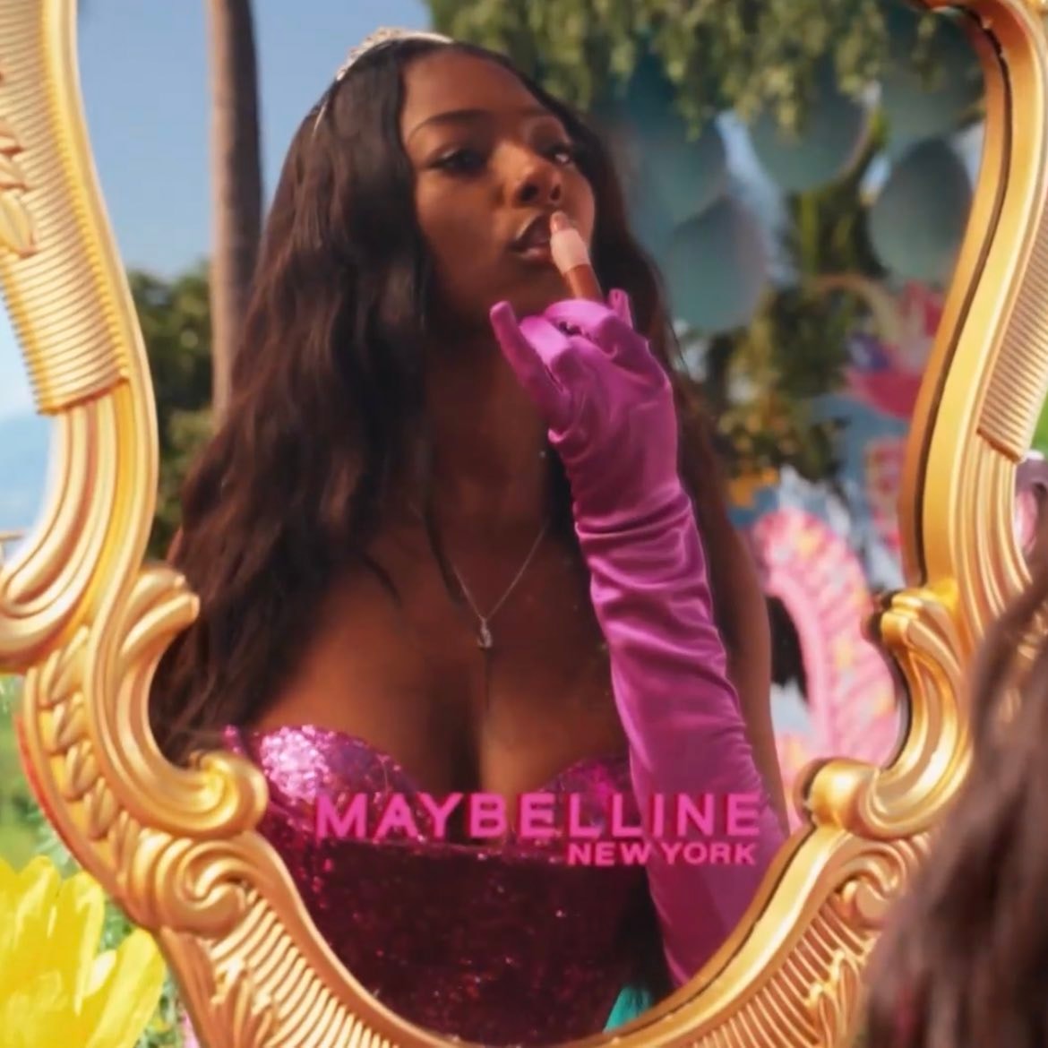 Maybelline New York princess campaign (photo 3 of 4)