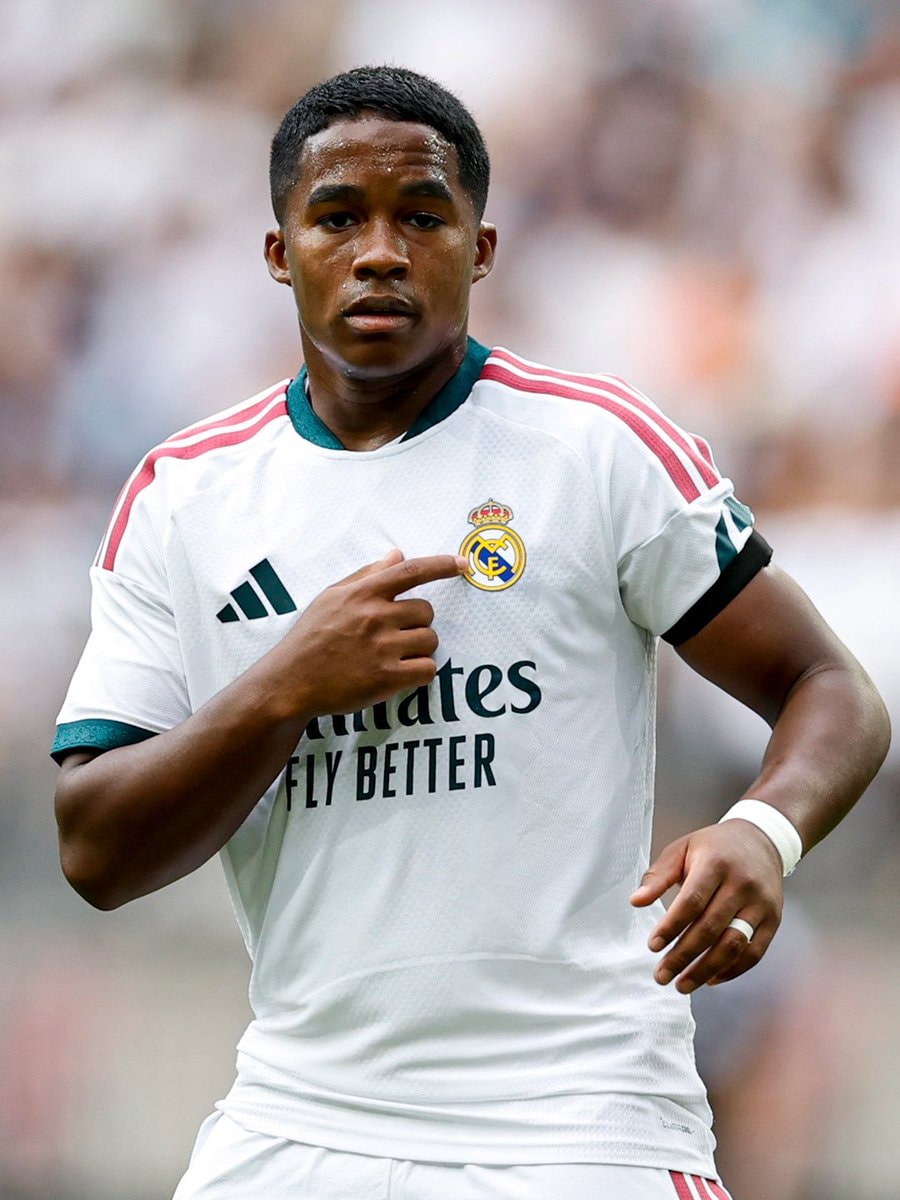 Endrick Real Madrid jersey (photo 1 of 2)