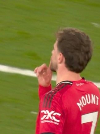 Mason Mount MUTV interview Chelsea chants (photo 2 of 2)