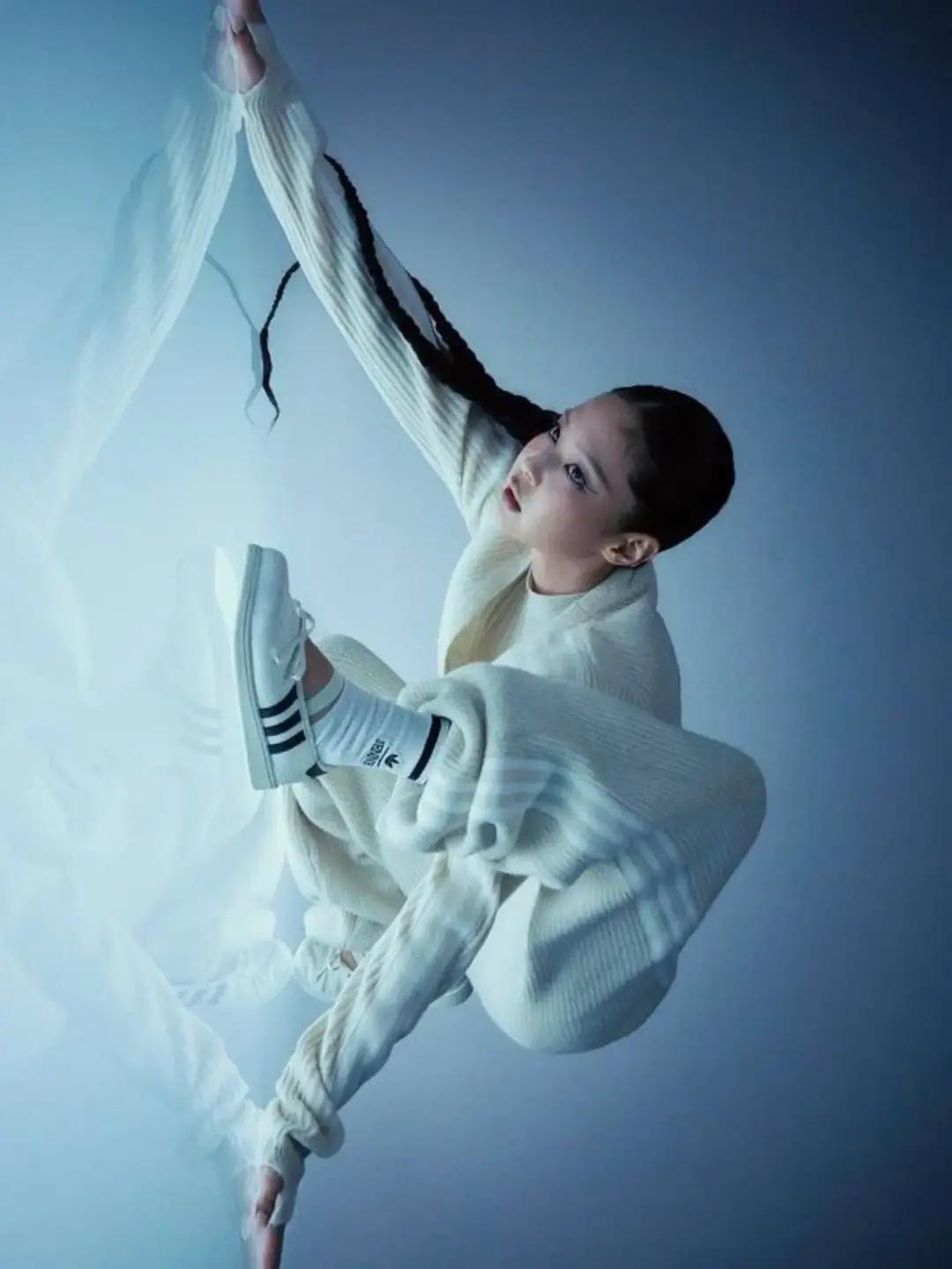 JENNIE Adidas new movement (photo 2 of 4)