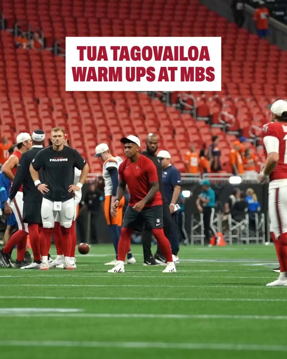 Tua Tagovailoa warm ups at MBS