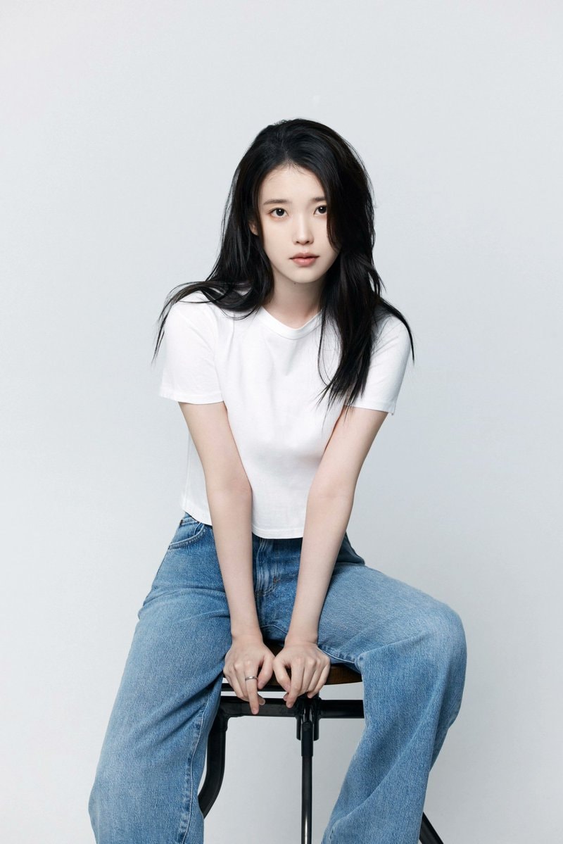 IU 9 billion Melon streams