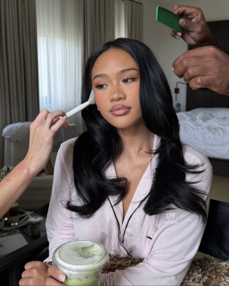 Suni Lee makeup moment