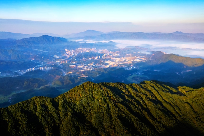 Dajue Mountain drive Wuyi range (photo 2 of 4)