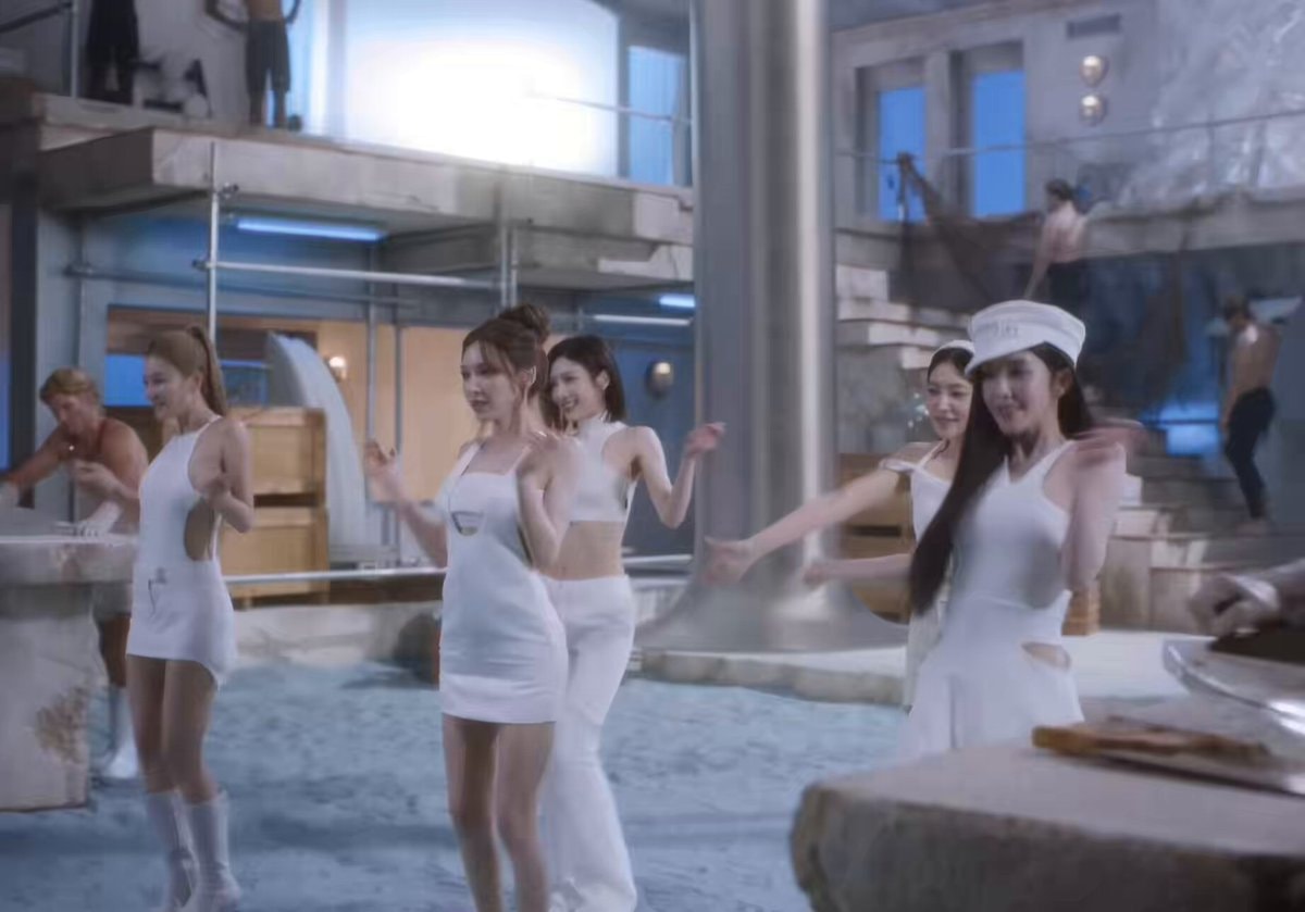 Red Velvet Surfin’ Boy Red Velvet Surfin’ Boy
