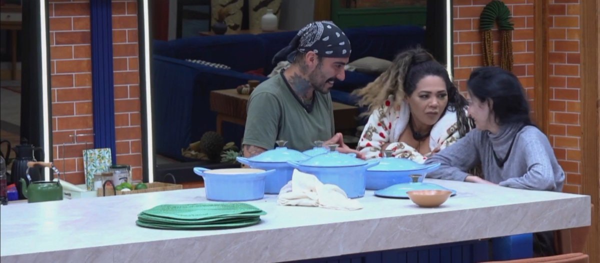 Mayk strategy for AFazenda stay