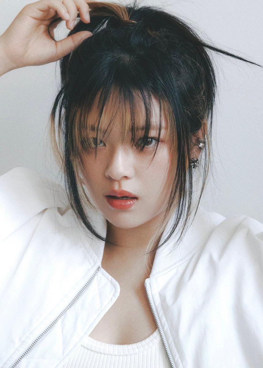 Jeongyeon TWICE 30th birthday (photo 2 of 2)