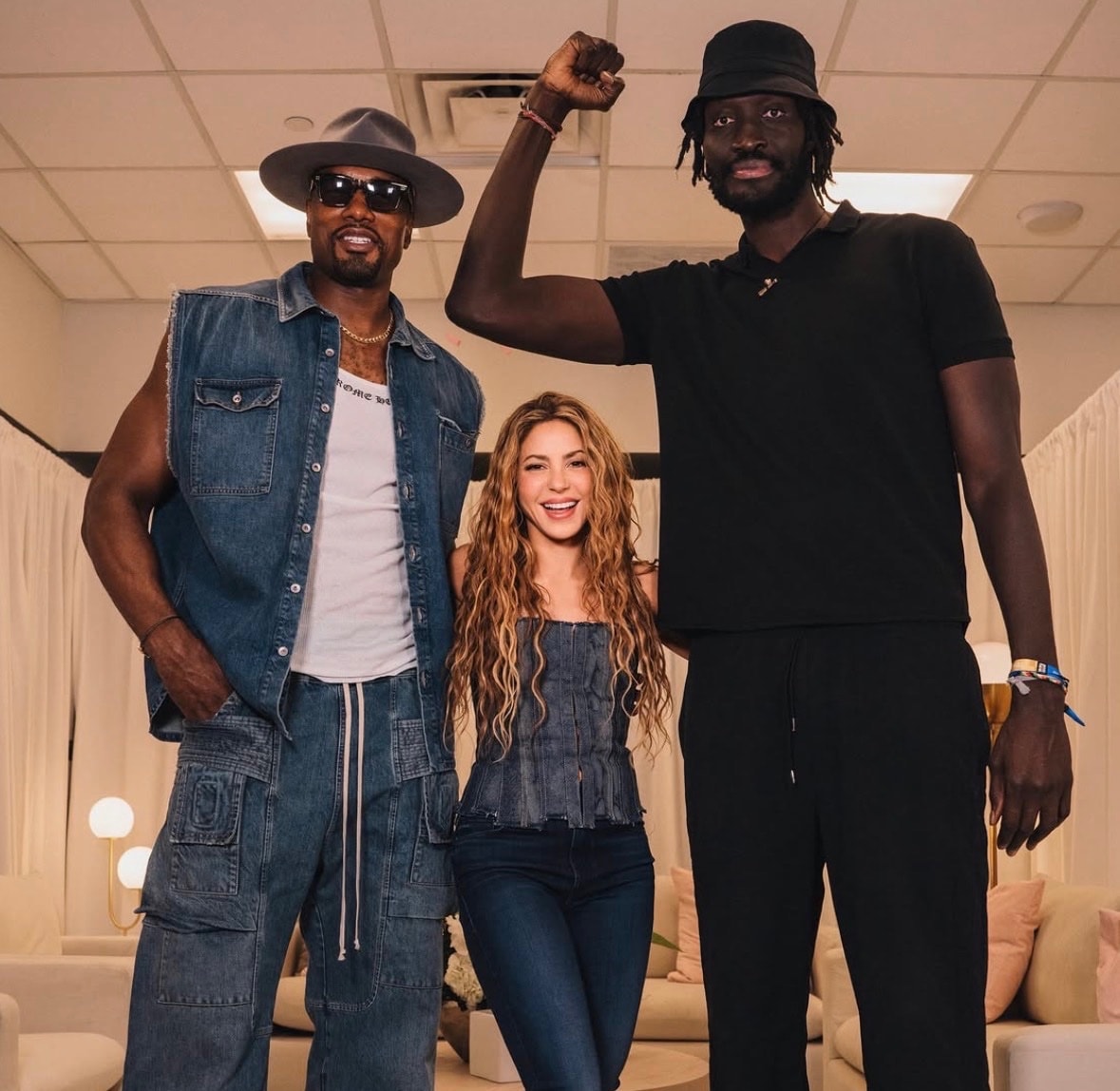 Shakira Serge Ibaka Mamadou N’Diaye (photo 1 of 2)